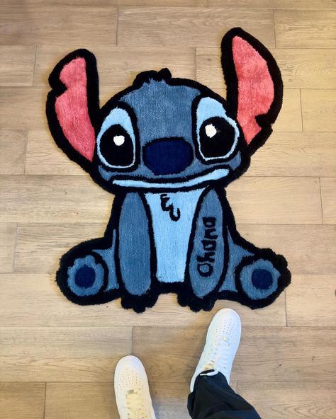 Stitch rug commission 💙 40 inch (106 cm) DM for any rug inquires 😼 #tufting #tuft #customrugs #art #rug #carpetdesign #rugmaking #custom #homedecor #tuftingart #smallbuisness #stitch #stitchdisney #disney #cartoon Stich Rugs, Spongebob Tufted Rug, Dragon Ball Z Tufted Rug, Pokemon Tufted Rug, Tufting Art, Stitch Rug, Art Rug, Diy Disney, Carpet Design