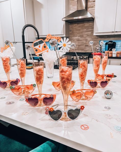 Bachelorette Wellness Weekend, Bachelorette Getaway Ideas, Fredricksburg Bachelorette Party, Bachelorette Brunch Theme, Relaxing Bachelorette Weekend, Bachelorette Vibes, Hens Ideas, Austin Bachelorette Party, Bachelorette Brunch