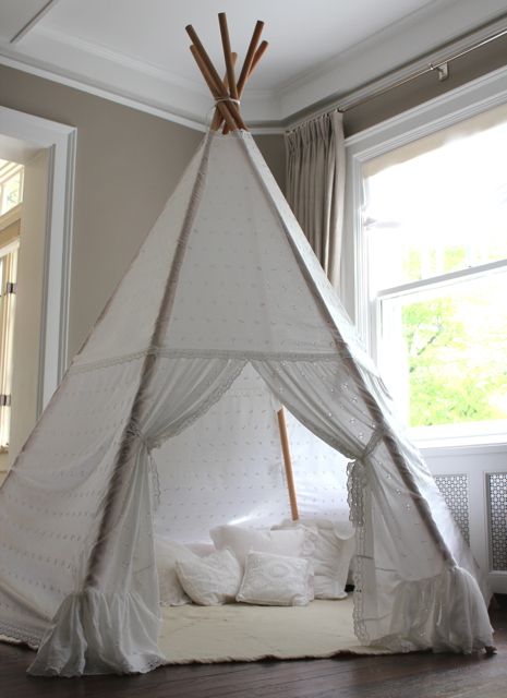 When a friend of mine pointed me towards this tutorial on A Beautiful Mess  about how to make your own teepee - I jumped at the opportunity ... Diy Teepee Tent, Evil Lair, Outdoor Images, Boho Tent, Diy Teepee, Teepee Kids, Teepee Tent, Beautiful Mess, Baby Things