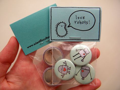 Button Packaging from Scientific Culture Button Packaging, Pin Button Design, Diy Packaging, Badge Ideas, Button Diy, Badge Maker, Photo Buttons, Packaging Ideas Business, Handmade Packaging