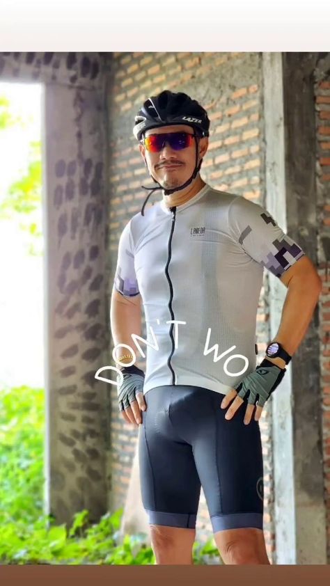 Cycling Apparel Men, Cycling Attire, David Beckham Style, Bike Outfits, Leather Fashion Men, Cycling Suit, Scruffy Men, Hunks Men, Lycra Men