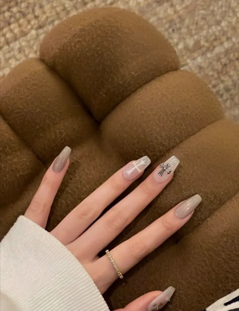 White Clear Nails, Nails With Cross, Cross Nail Designs, Euphoria Nails, Cross Nails, Clear Acrylic Nails, Punk Nails, Goth Nails, Grunge Nails