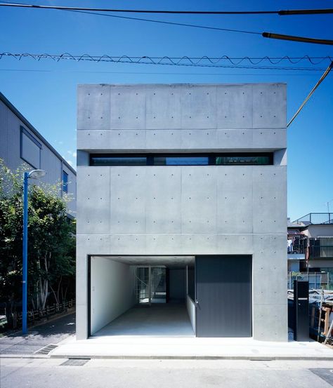 apollo architects and associates: grow - a family home in downtown tokyo | designboom {Another great living space for us to live in as well.} Concrete Minimalist House, Apollo Architects, Grow House, Concrete Houses, Concrete Architecture, Minimal Architecture, Concrete Home, Concrete House, Small Homes