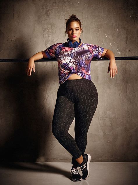 Fitness fanatic: Plus-size model Ashley Graham stars in Canadian retailer Addition Elle's new Nola activewear collection Look Adidas, Plus Size Workout, Addition Elle, Legging Outfits, Ashley Graham, Curvy Plus Size, Plus Size Models, Fitness Model, Curvy Fashion