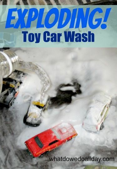 Mix science and toy cars for some fun! Car Wash For Kids, Toy Car Wash, Kids Bus, Transportation Activities, Bath Toy, Science Activities For Kids, Boredom Busters, Outdoor Activities For Kids, Indoor Fun