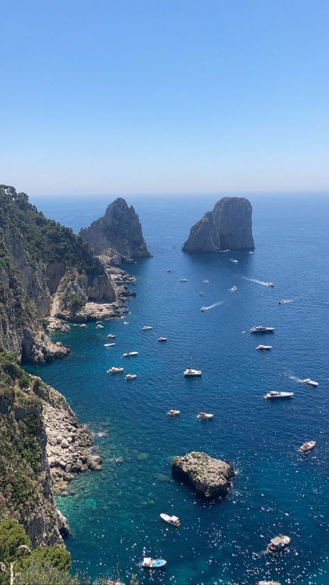 Amalfi Aesthetic, Rocks Aesthetic, Almafi Coast Italy, South Of France Travel, Travel Aesthetic Beach, Capri Travel, Italy Coast, Italian Beach, Summer In Italy