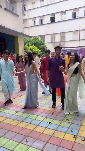 college dance students College Couple Dance, Best Friend With Benefits, Songs With Dance, Farewell Dance Ideas, Fun Songs To Dance To, College Dance Performance, Indian Simple Outfits, Farewell Dance Performance, College Students Pictures