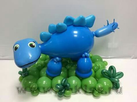 Balloon Dragon, Dinosaur Birthday Decorations, Dinosaur Balloons, Boys 1st Birthday Party Ideas, Dinosaur Themed Birthday Party, Diy Balloon Decorations, Baby Dino, Dino Party, Dinosaur Birthday Party