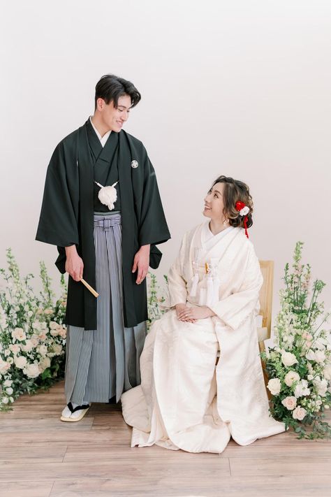 Japanese Bridal Kimono, Japanese Bridal Dress, Traditional Japanese Wedding Kimono, Kimono Engagement Photo, Kimono Couple Photoshoot, Japanese Wedding Aesthetic, Japanese Wedding Dress Traditional, Japanese Prewedding, Japanese Wedding Dresses