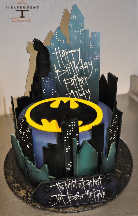 Batman Cake! Spiderman Birthday Cakes, Batman Cake Ideas, Batman Themed Birthday Party, City Cake, Batman Cake, Batman Birthday Party, Batman Spiderman, Superhero Cake, Batman Birthday