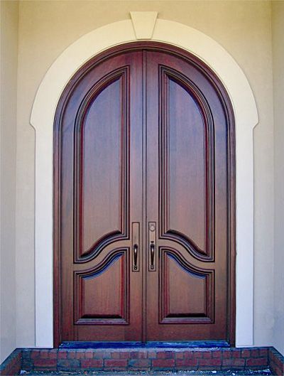 Double arched front doors Single Door Design Front Entry, Mediterranean Front Doors, French Country Doors, Pintu Ganda, Door Design Ideas, Wood French Doors, Single Door Design, Beautiful Front Doors, Wooden Main Door