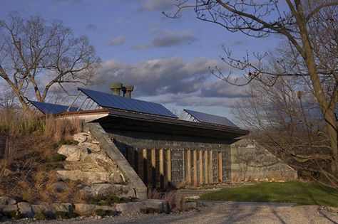 Shope Home Earth Sheltered Homes, Movies Best, Architecture Antique, Sheltered Housing, Earthship Home, Earth Sheltered, Underground Homes, Rammed Earth, Cob House