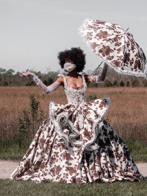 About Time Fashion And Duration, Southern Belle Aesthetic, Southern Belle Outfit, Black Southern Belle, Southern Aesthetic, Belle Gown, Southern Belle Dress, Gala Themes, Southern Culture