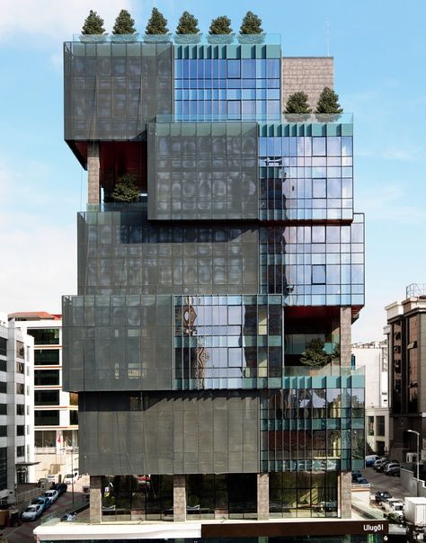 Architecture of The Ulugöl Otomotiv Office Building / Tago Architects -Istanbul, İstanbul, Turkey. Block Building, Turkey Images, Office Architecture, Office Building Architecture, Contemporary Farmhouse, Building Facade, Architecture Office, Facade Architecture, Futuristic Architecture