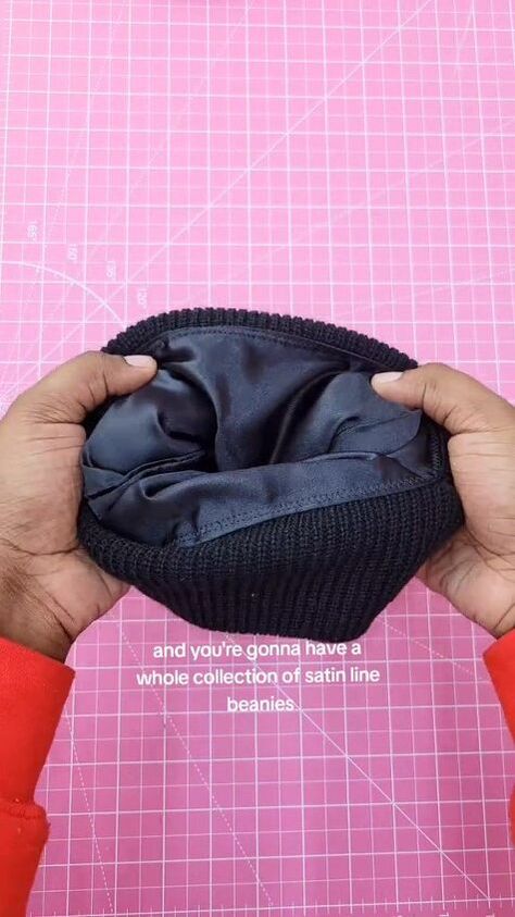 We love our beanies in winter, but they can mess up our hair. It’s quick and easy to add a satin lining to them, to both protect our hair and make the beanie more comfortable. How To Line A Beanie With Satin, Diy Satin Lined Beanie, How To Sew A Beanie Hat, How To Sew A Beanie, Hairstyles With Beanies, Sew A Beanie, Diy Beanie, Satin Lined Beanie, Beanie Hairstyles