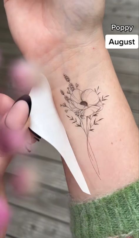 August Birth Flower Tattoo With Name, August Flower Tattoo, Swedish Tattoo, Name Flower Tattoo, August Flower, Tattoos Infinity, Flower Tattoo Drawings, Tattoos Mandala, Tattoos With Kids Names