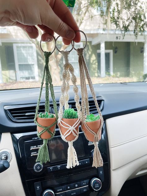 Mini Macrame Wall Hanging, Car Hanging Accessories, Car Mirror Hangers, Rear View Mirror Hanger, Succulent Display, Boho Mirror, Macrame Bracelet Patterns, Car Hangers, Hanger Diy