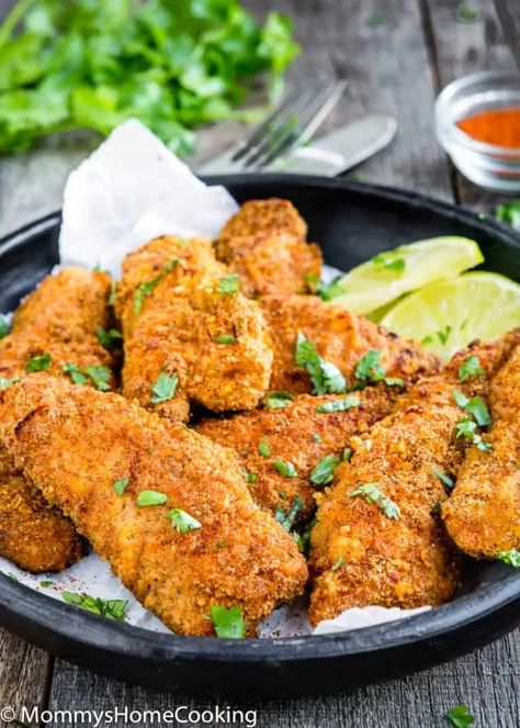 Skinny Oven Fried Chicken - Mommy's Home Cooking Oven Fried Chicken Tenders, Country Fried Steak Recipe, Oven Fried Chicken Recipes, Seasoned Bread, Fried Chicken Tenders, Easy Steak Recipes, Low Calorie Meals, Oven Fried Chicken, Eggless Recipes