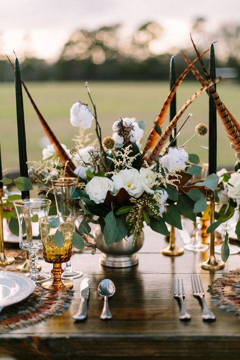 Barn Wedding Centerpieces, Western Wedding Decorations, Equestrian Design, Equestrian Wedding, Dinner Centerpieces, Elegant Wedding Themes, Wedding Themes Summer, Mark Williams, Bridesmaid Luncheon