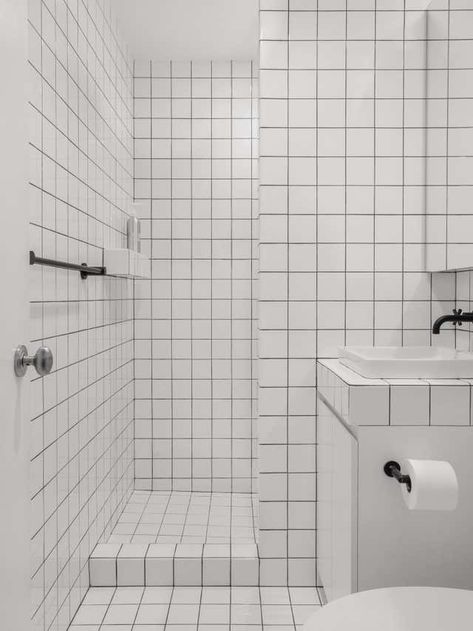 88 Bleecker St by Tali Roth Designs | 1stDibs Graphic Tile Bathroom, White Tiles Black Grout, Square Tile Bathroom, Tali Roth, Aesthetic Bathroom Decor, White Square Tiles, Tiled Bathroom, 20 Aesthetic, Black Grout