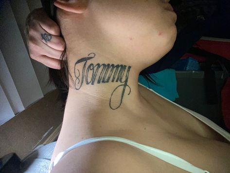 Neck Tattoos Names, Tommy Tattoo Name, Boyfriend Name Tattoos For Women On Neck, Neck Name Tattoos Women, Name On Neck Tattoo, Name Tattoo On Neck, Boyfriend Name Tattoos For Women, Name Neck Tattoo, Tommy Tattoo