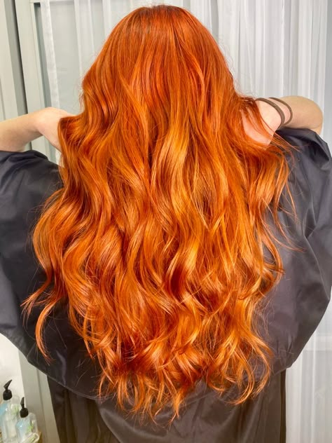 Sunrise Orange Hair, Fire Orange Hair, Bright Ginger Hair, Orange Copper Hair Color, Orange Hair Ideas, Orange Copper Hair, Orange Ginger Hair, Long Copper Hair, Ginger Orange Hair