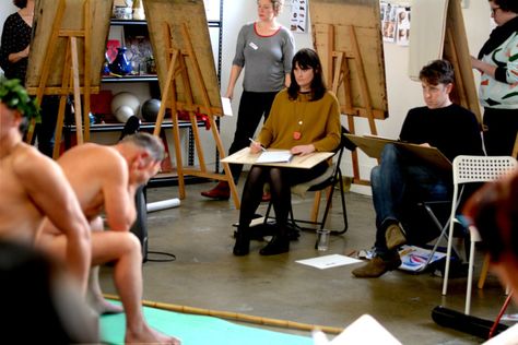 How to become a life model Life Study Drawing, Life Drawing Classes, Drawing Artist, Anatomy Reference, Room Art, Life Drawing, Art Room, Art Classes, Art School