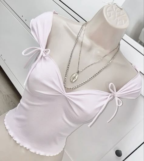 Cute Shirts Coquette, Cute Tops Pink, Purple Coquette Outfit, Pink Coquette Clothes, Crybabycore Outfits, Soft Y2k Outfits, Coquette Accesorios, Coquette Sewing, Pink Coquette Dress