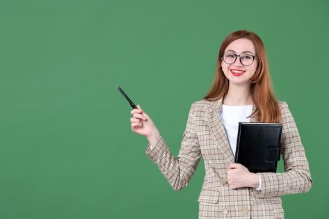 Portrait of female teacher holding notep... | Free Photo #Freepik #freephoto #female-teacher #student-with-book #female-student #happy-business-woman Leeds Christmas, Beautiful Easy Drawings, Picture Of A Person, Become A Teacher, Teacher Images, Computer Teacher, Teacher Preparation, Teacher Photo, Further Education