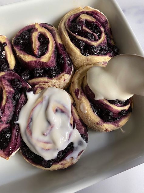 The Best Vegan Blueberry Rolls | Upbeet & Kaleing It Best Vegan Cinnamon Rolls, Blueberry Rolls, Woman Baking, Vegan Cinnamon Rolls, Homemade Crackers, Vegan Blueberry, Green Onion, Food Obsession, Yummy Breakfast