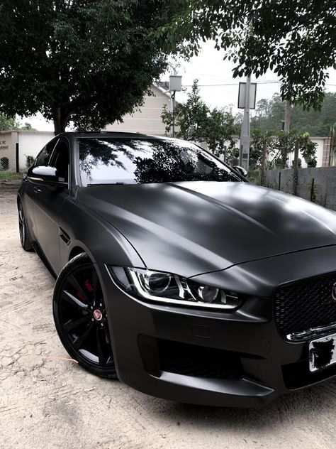 Jaguar Xe Black, Black Jaguar Car, Arab Quotes, Jaguar Xjl, Luxury Car Photos, Futuristic Cars Design, Black Cars, Luxury Vehicle, Jaguar Cars