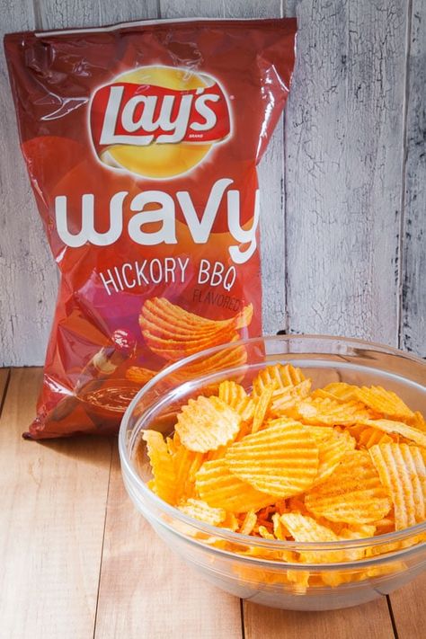 LAY's Wavy Hickory BBQ Potato Chips. Photo by Irvin Lin of Eat the Love. Chip Chicken Tenders, Grill Surround, Veggie Bbq, Chip Chicken, Potato Chip Chicken, Potato Chip Flavors, Bbq Chips, Lays Chips, Lays Potato Chips