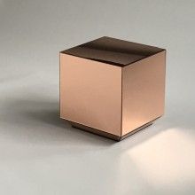 AYTM Speculum Table, ROSE COPPER Mirror  --- Speculum Mirror Table by AYTM.Size: 38 x 38 x 40 xmMaterial: Mirror Table Rose, Copper Mirror, Furniture Design Inspiration, Style Deco, Article Design, Designer Home, Bar Design, Microfiber Cloth, Concept Store