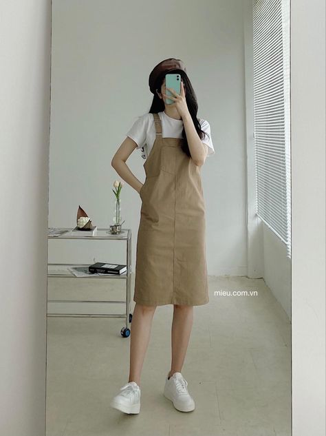 Simple Frock Design, Jacket Outfit Women, Modesty Outfits, Buy House, Fashion Sketches Dresses, Korean Casual Outfits, Casual Day Outfits, Quick Outfits, Fashionista Clothes