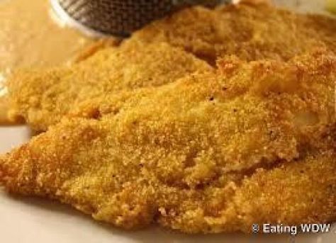 Texas Roadhouse Fried Catfish Recipe Fried Catfish Recipes, Southern Fried Catfish, Catfish Recipes, Texas Roadhouse, Fried Catfish, Fried Fish Recipes, How To Cook Fish, Copykat Recipes, Baked Fish