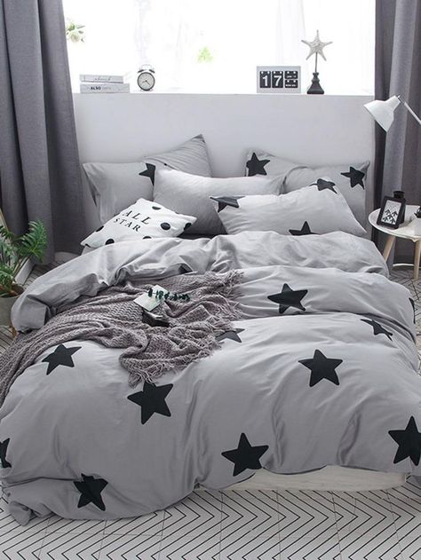 Star Bedroom, Aesthetic Star, Room Redesign, Set Bed, Cute Bedroom Decor, Dream Room Inspiration, Room Makeover Bedroom, Room Makeover Inspiration, Cute Room Decor