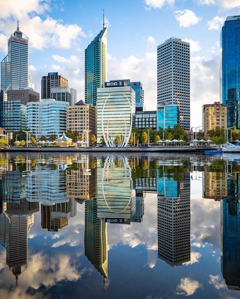 Elizabeth Quay, Perth Elizabeth Quay, Reflection Photos, Perspective Art, Willis Tower, Western Australia, Featured Artist, Perth, Skyscraper, Multi Story Building