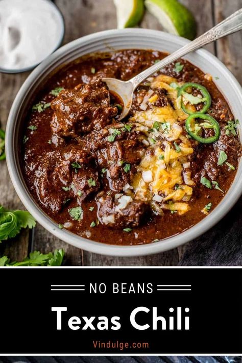 Texas Chili Recipe No Beans, Authentic Chili Recipe, Texas Style Chili Recipes, Authentic Texas Chili, Red Chili Recipes, Texas Chili Recipe, Favorite Chili Recipe, Texas Chili, Bean Chili Recipe