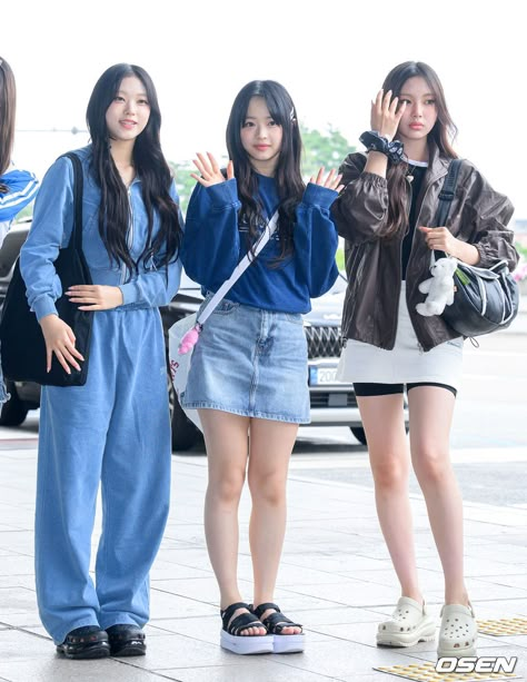 Haerin New Jeans Outfit Casual, Minji New Jeans Outfits, Haerin Style Outfit, Kpop Jeans Outfit, New Jeans Inspired Outfit, New Jeans Kpop Outfits, New Jeans Dress, New Jeans Outfit Kpop, Babymonster Outfit