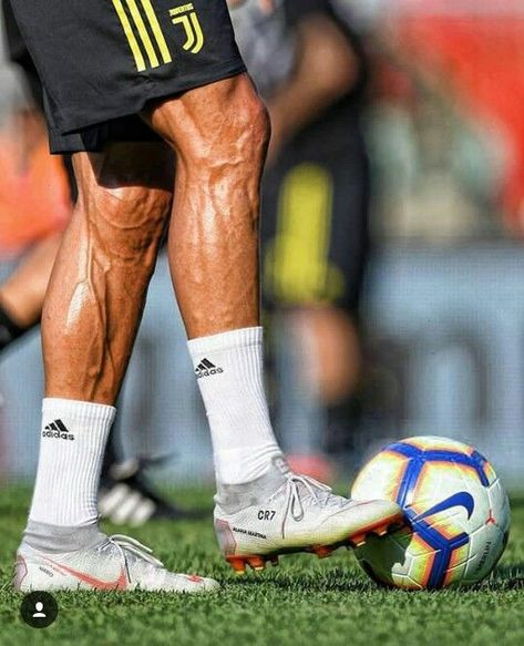 Cristiano Ronaldo Cleats, Cristiano Ronaldo Shirtless, Cristiano Ronaldo Young, Pics For Fb, Cristiano Ronaldo Juventus, Cr7 Wallpapers, Cristino Ronaldo, Ronaldo Juventus, Ronaldo Real Madrid