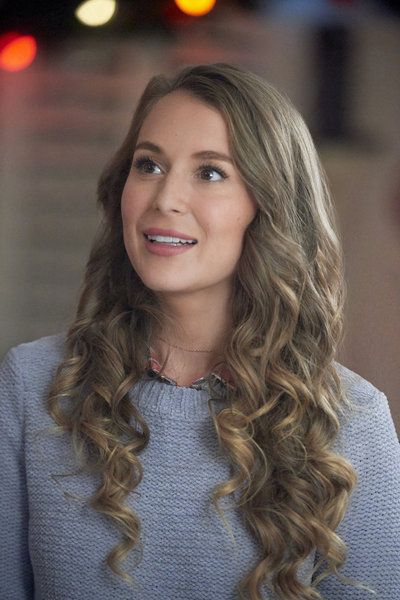 Christmas Made to Order - 2018 Hallmark Actresses, Alexa Penavega, Alexa Vega, Elizabeth Montgomery, Celebrity Look Alike, James Potter, Christmas Movie, Baby On The Way, Christmas Makes