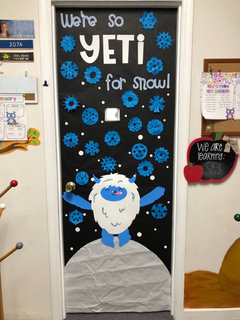 Cute Winter Classroom Doors, Snow Themed Classroom Door, Sweater Weather Door, Classroom Door January, School Winter Door Decorations, December Window Display Preschool, Winter Classroom Door Ideas Preschool, January Classroom Door Ideas Preschool, Winter Classroom Door Ideas Unique