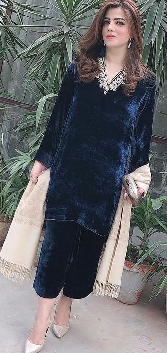 Winter Cord Set Outfit Women, Velvet Cord Set Outfit, Velvet Short Kurti, Velvet Suit Design, Velvet Outfit, A Line Kurti, Simple Kurta, Velvet Dress Designs, Stylish Short Dresses