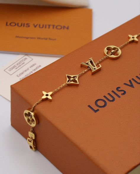 Jewelry To Buy, Louis Vuitton Bracelet, Van Cleef And Arpels Jewelry, Fancy Jewelry Necklace, Expensive Jewelry Luxury, Best Jewelry, Expensive Jewelry, Classy Jewelry, Fancy Jewelry