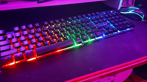 Rainbow Keyboard, Apple Watch Clock Faces, Clock Faces, Watch Clock, Pc Keyboard, Clock Face, Gaming Setup, Ipad Pro, Apple Watch