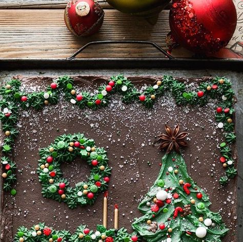 Christmas Tree Cakes Ideas, Christmas Tree Sheet Cake, Winter Sheet Cake, Christmas Sheet Cakes Decorated, Christmas Sheet Cake Designs, Christmas Sheet Cake, Sheet Cakes Decorated, Christmas Bakes, Christmas Desserts Party