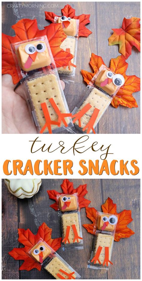 Snacks For Thanksgiving, Turkey Snacks, Thanksgiving School Treats, Preschool Turkey, Gift Treats, Classroom Thanksgiving, Snacks Kids, Thanksgiving Snacks, Thanksgiving Crafts Preschool