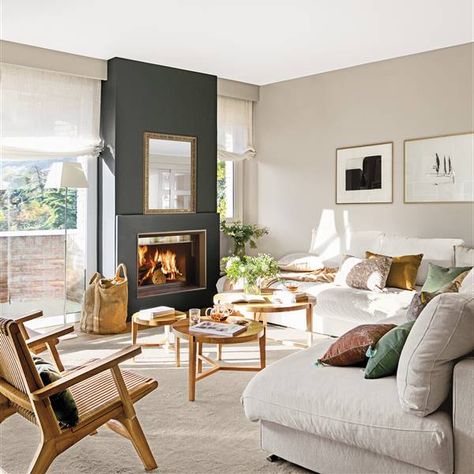 10 ideas para salones si te vas a cambiar de piso Shiplap Living Room, Installing A Fireplace, Decoration Mirror, Bright Apartment, Living Room Trends, Simple Living Room, Dream House Rooms, Dining Living Room, Natural Home Decor