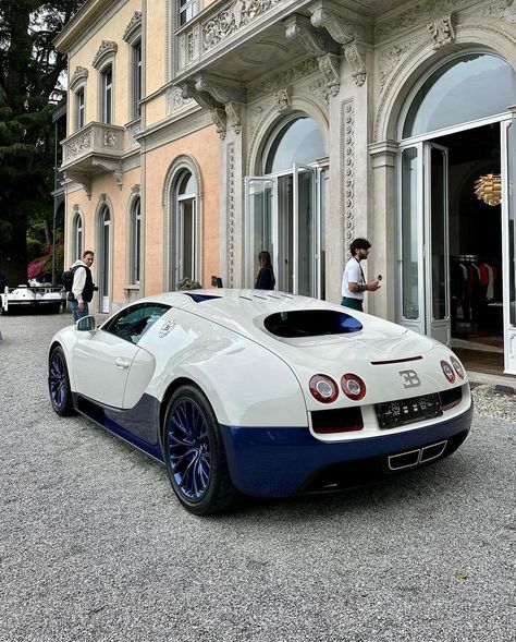 W16 Engine, Bugatti Veyron Super Sport, Lux Cars, Car Mods, Mustang Cars, Classy Cars, Bugatti Veyron, Dream Garage, Super Sport