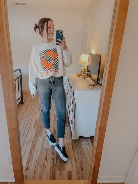 Asher Vans Outfit, Checkered Vans Outfits Women, Vans Platform Slip On Outfit, Platfrom Vans, Vans Slip On Outfit Women Street Styles, Vans Stacked Outfit, Stackform Vans Outfits, Black Platform Vans Outfit, Colorful Vans Outfit